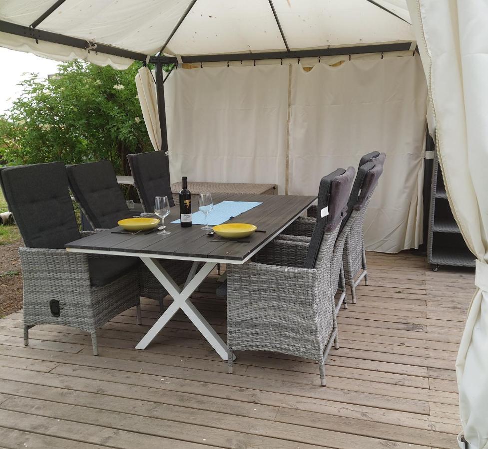 Lyckans Lodge Dosjebro Bagian luar foto